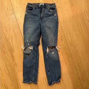 Abercrombie 90s straight ultra high rise distressed blue jeans